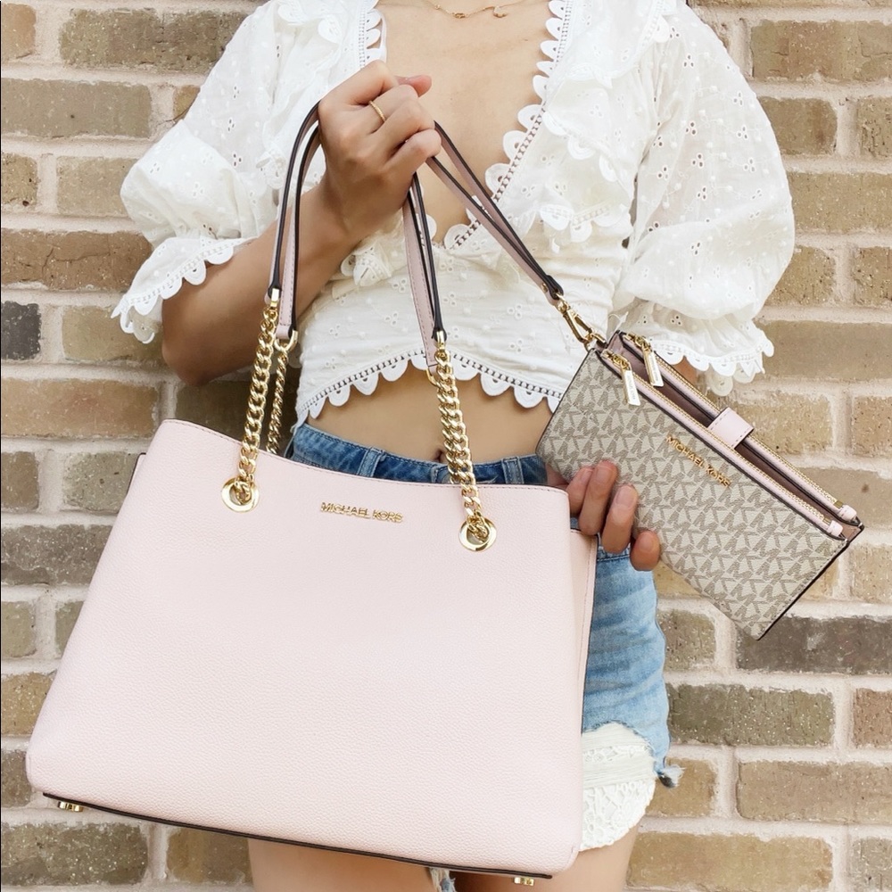 Bundle 👜💕NWT Michael Kors Tote & Wallet Pink - Picture 2 of 12